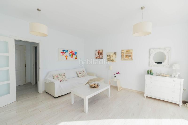 Foto 1cb05838-ceb1-4dca-9360-8d48ead557d0. Appartement in urbanizacion algaida 1 in Río Real Marbella