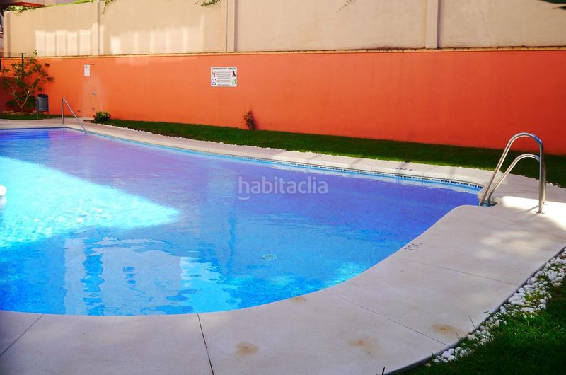 Foto 89beb2fc-68e2-449f-ba64-98164d3d002e. Apartament amb calefacció aparcament piscina a Centro ciudad Fuengirola