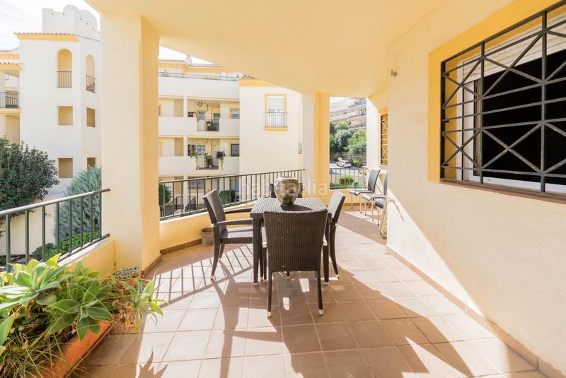 Foto 90e41df7-4a5e-4efd-b6b5-5bc3626340f1. Apartament amb calefacció aparcament piscina a Riviera del Sol Mijas