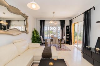 Apartament a Riviera del Sol. Piso junto a campo de golf y mar