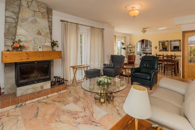 Foto 2d1d7e53-b71e-496f-8c87-70ea524a2161. Chalet with parking pool in Castillo Sohail - Myramar Fuengirola