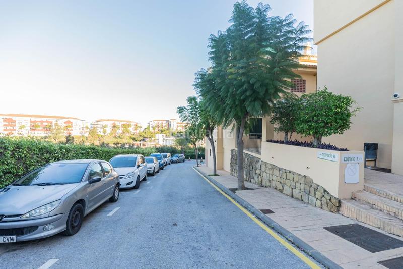 Foto b91cf3a7-8c7b-4cbc-bf79-28a6d8da8e9f. Apartament amb aparcament a El Faro de Calaburra - Chaparral Mijas