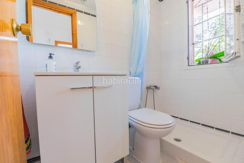 Foto 447b2bbc-c598-4976-be6a-bf560c66e65f. Reihenhaus mit parking pool in Los Boliches Fuengirola