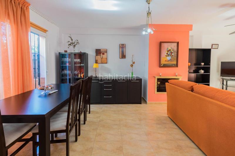 Foto 5e91bc47-32f3-4c0b-b89b-a705c7479cda. Reihenhaus mit parking pool in Los Boliches Fuengirola