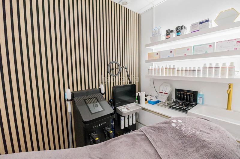 Foto cc2cb3f9-acf3-4214-bb79-5f1fbeabe150. Trapasso locale commerciale in Puerto Deportivo Fuengirola