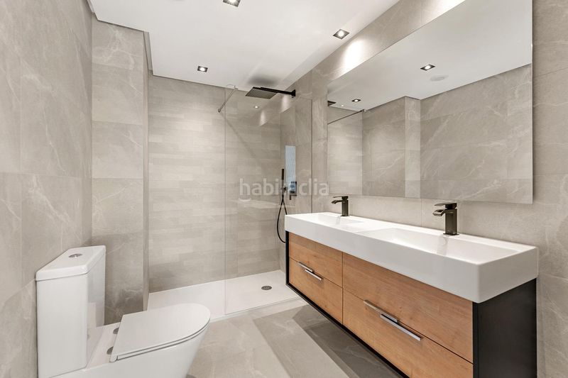 Foto f32e5d65-14fe-44b0-92c8-fd0331c9446d. Apartament amb aparcament a Istán