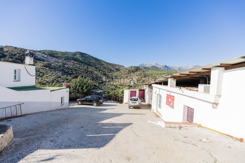 Foto d98dd9cd-93b8-401b-93e7-2ca481fe48b8. Masia a Tolox