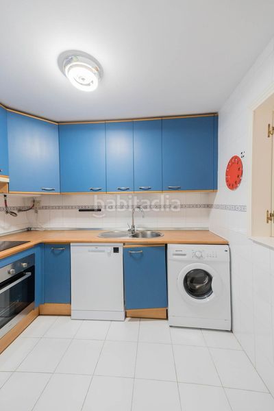 Foto c6627a4b-e781-4834-857d-d221bd737c55. Apartament a Playa Bajadilla - Puertos Marbella