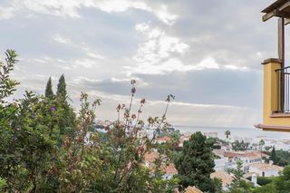 Casa adossada a Calle azalea 30. Baja su precio!!! adosado en fuengirola vistas espectaculares y