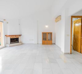 Casa a schiera in Calle azalea 30. Bajada de precio!!! adosado en fuengirola vistas espectaculares