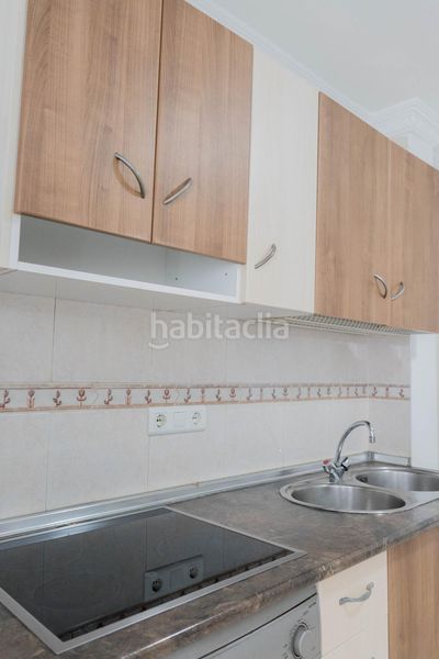 Foto 92dddc2d-0729-4aa8-a724-8e1d5d0e0f62. Estudi a Calvario Torremolinos