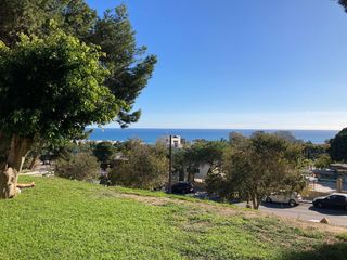 Studio à Parque de la Paloma. Estudio reformado con licencia turística en benalmadena