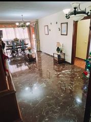 Pis a Centro ciudad. Acogedor piso en el corazón de fuengirola, tu nuevo hogar te esp