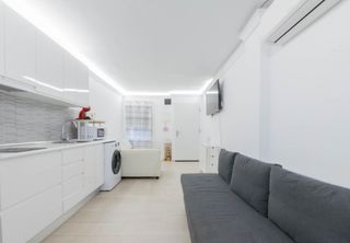 Studio à Las Gaviotas - Carvajal. Estudio totalmente reformado con jardín privado y acceso directo