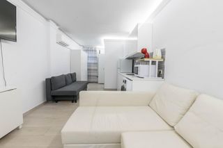 Studiowohnung in Las Gaviotas - Carvajal. Estudio totalmente reformado con jardín privado y acceso directo