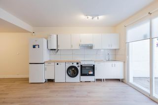 Apartament en Calle de sierrasol 1. Piso en benalm�dena centro  con 3 plazas de  parking, ideal inve