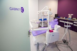 Traspàs Local Comercial a Aloha. Traspaso clinica dental pleno funcionamiento en puerto banus