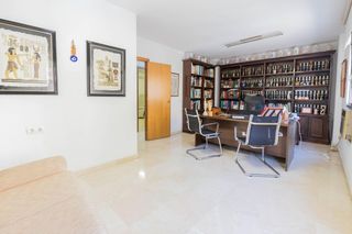 Piso en Puerto Deportivo. Pisoconsulta, en el corazón de fuengirola oportunidad de inversi