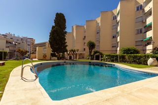 Apartament en Torreblanca del Sol. Apartamento con terraza y piscina a diez minutos del mar, en tor