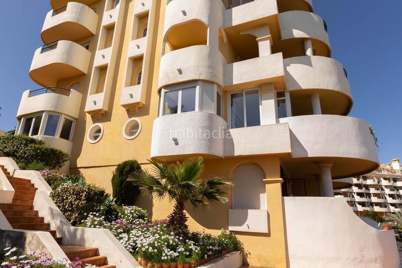 Foto 706c3dcd-d2b9-4283-a67e-a498b5a854c3. Dúplex amb aparcament piscina a Nueva Andalucía centro Marbella