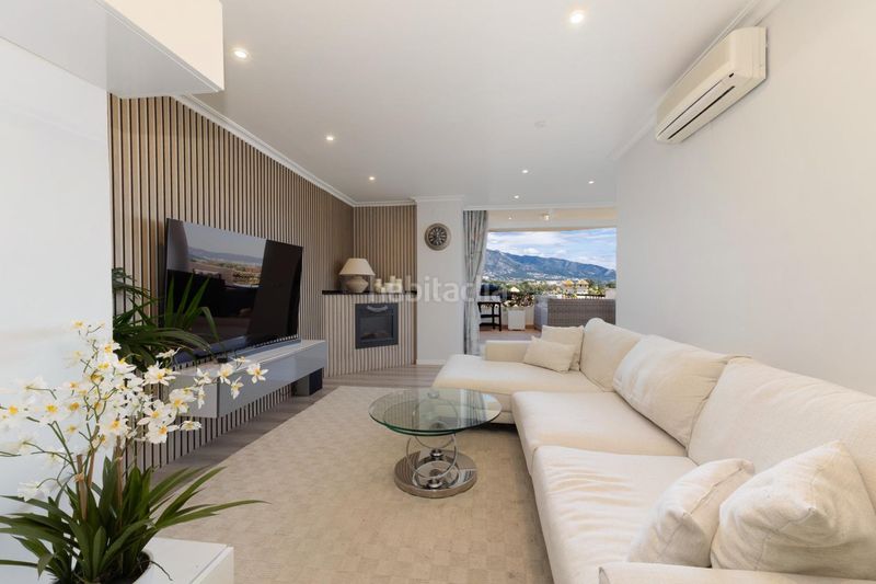 Foto a2f57aee-3f6e-48a3-9738-2fc92089f64c. Dúplex amb aparcament piscina a Nueva Andalucía centro Marbella