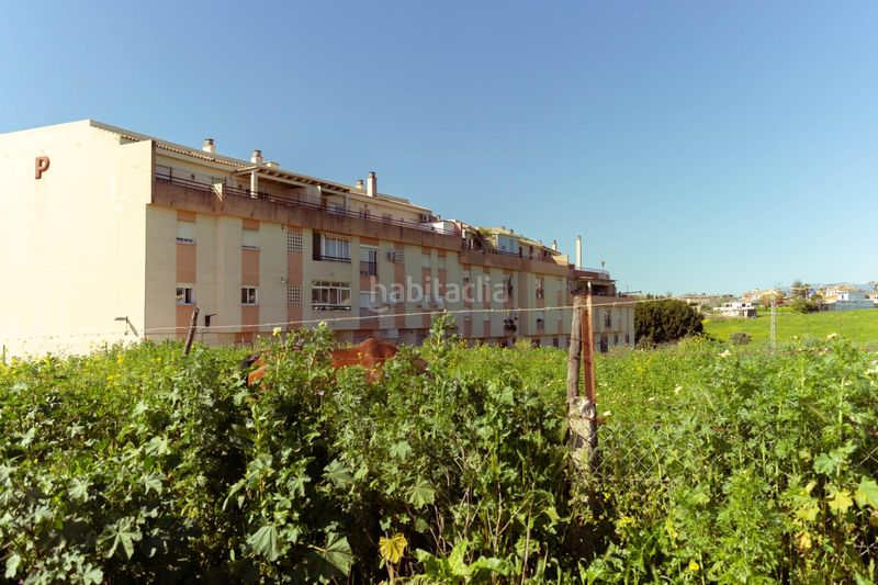 Foto f1985391-f224-46bf-a68b-9c2ee6c828af. Pis amb aparcament a Las Flores Mijas