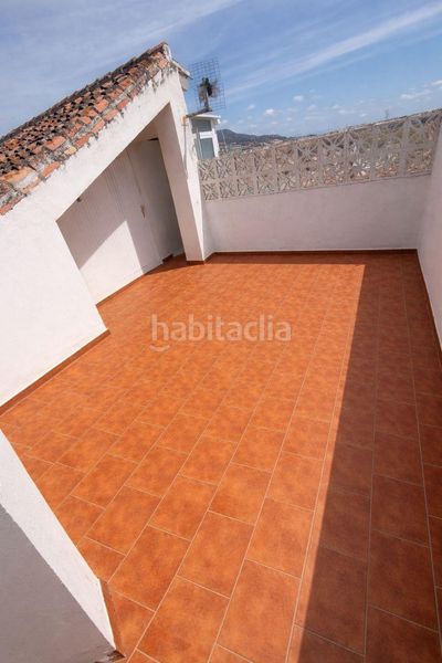 Foto 60fe23e5-a1fe-4919-8a43-ee92ce274ff2. Casa amb piscina a Las Cañadas Mijas