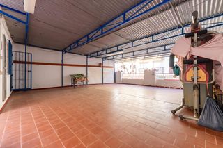 Haus in Playa de los Boliches. De las últimas casas en los boliches vive a un paso del mar