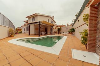 Xalet a Capellanía - Retamar. Exclusiva villa en alhaurín de la torre