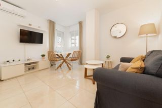 Apartamento en La Carihuela - Los Nidos