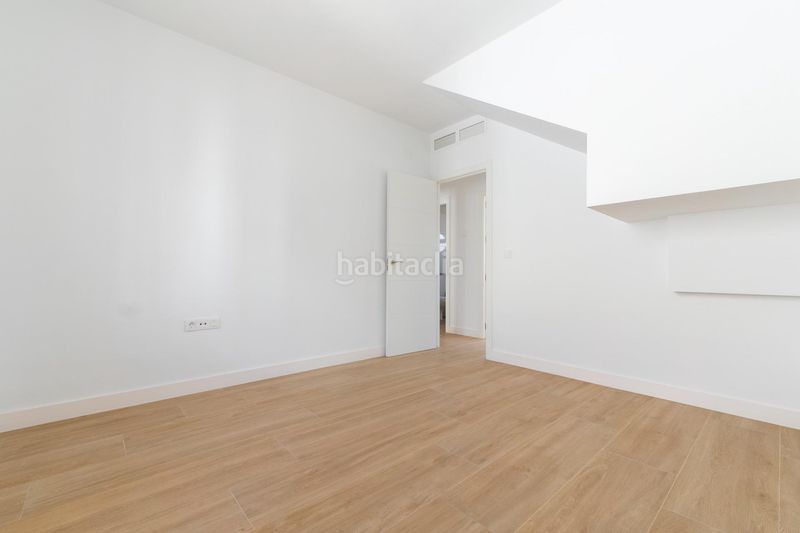 Foto 2f41bd82-d538-4048-8394-3998fb5a676e. Casa adossada amb aparcament a Campillos