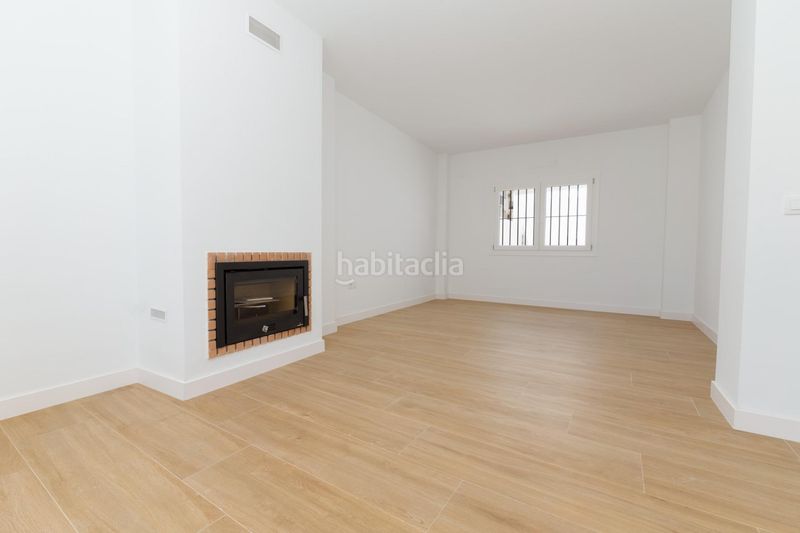 Foto 7bc0fac7-6719-4d52-9750-f7e547997777. Casa adossada amb aparcament a Campillos