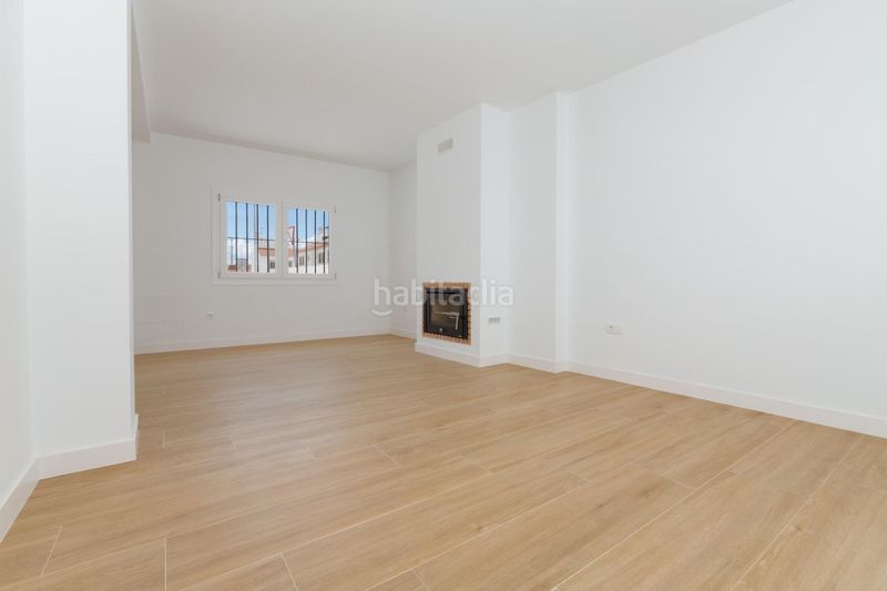 Foto e02022b7-6148-46a5-9808-f8b8ef60e0bd. Casa adossada amb aparcament a Campillos