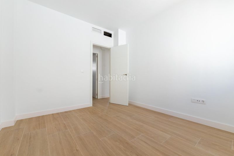 Foto ff675742-f457-4eee-af11-d53ad2860ad4. Casa adossada amb aparcament a Campillos