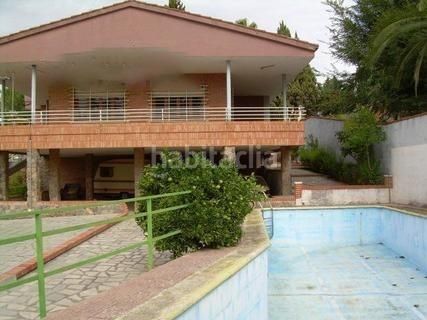 Foto 9e4bd354-21be-47eb-bd5c-f41b9e4ea8e2. Casa a Albolote