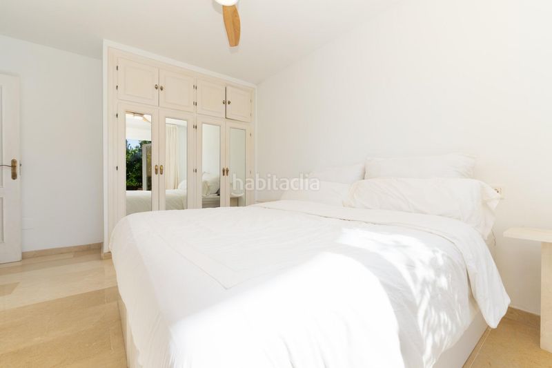 Foto 60f768a8-a2c6-47a8-a434-96fcba8e2827. Casa adossada amb aparcament a Calahonda Mijas