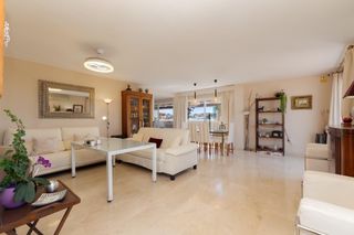 Attico in Sierra de Estepona - Avda. de Andalucía. Atico, lujo, privacidad y vistas panoramicas al mar en el corazo