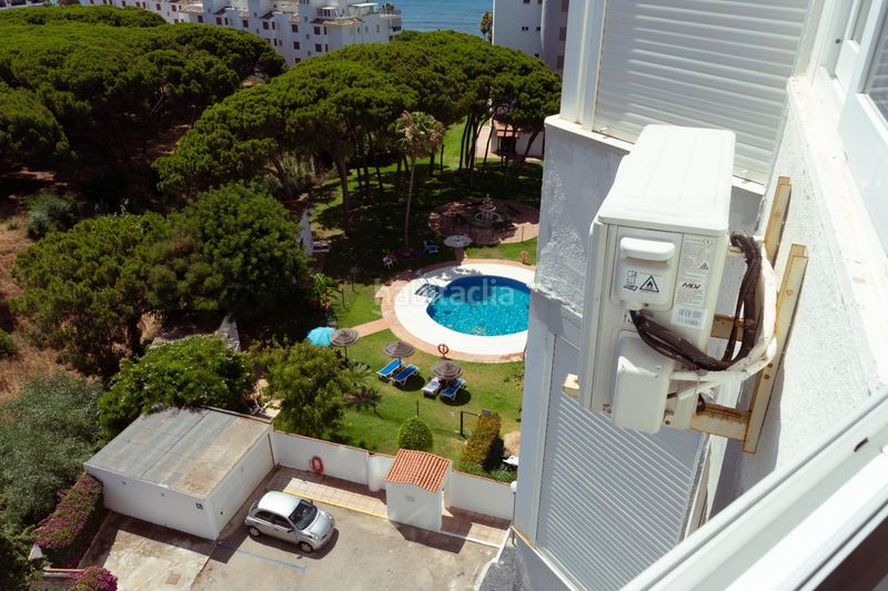 Foto 84df9865-6462-4552-99d6-e608dc45a97e. Estudi amb piscina a Río Real Marbella