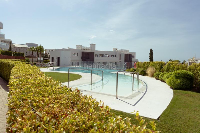 Foto f6307c1b-8e97-4e10-8815-b2a57023af00. Pis amb calefacció aparcament piscina a El Higuerón Fuengirola