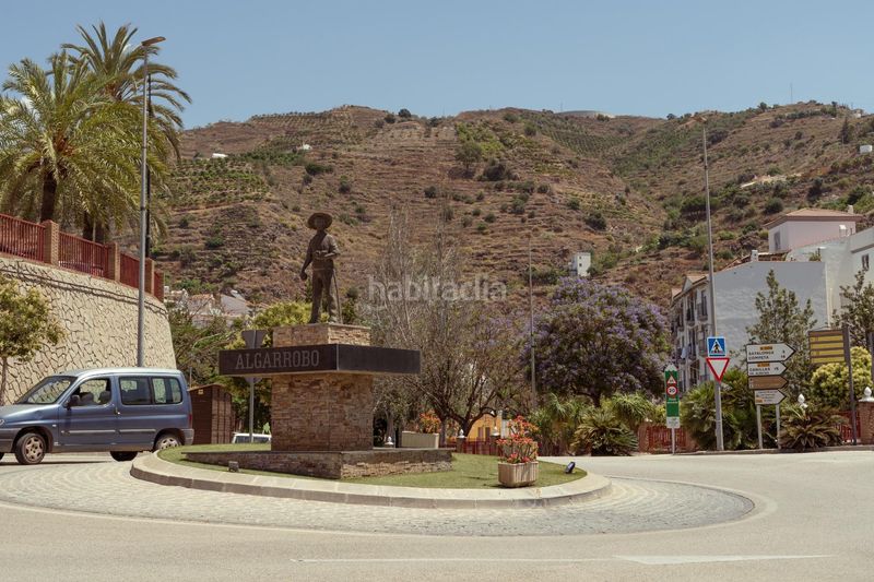 Foto d477c489-95fe-4b9e-bc24-27afa1c3b404. Edifici a Algarrobo pueblo Algarrobo