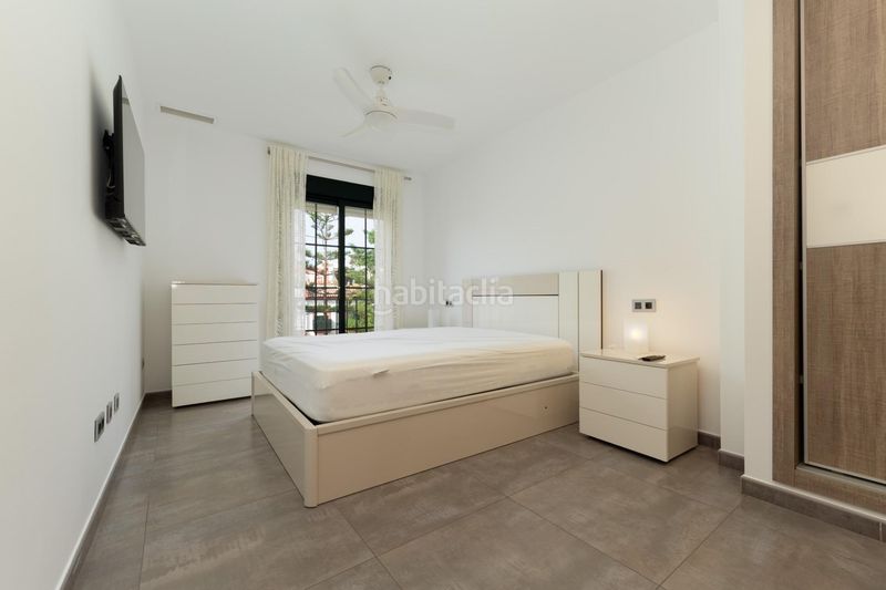 Foto 5d0c1314-cc4a-476f-b8c5-0d849e56ca79. Casa adossada amb aparcament a Cancelada Estepona