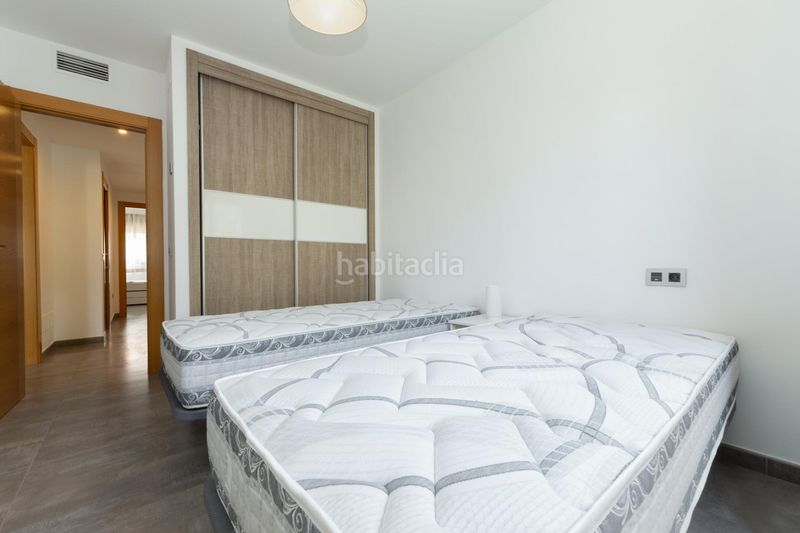 Foto cd03bc35-9690-48ba-98db-d05959523aa6. Casa adossada amb aparcament a Cancelada Estepona