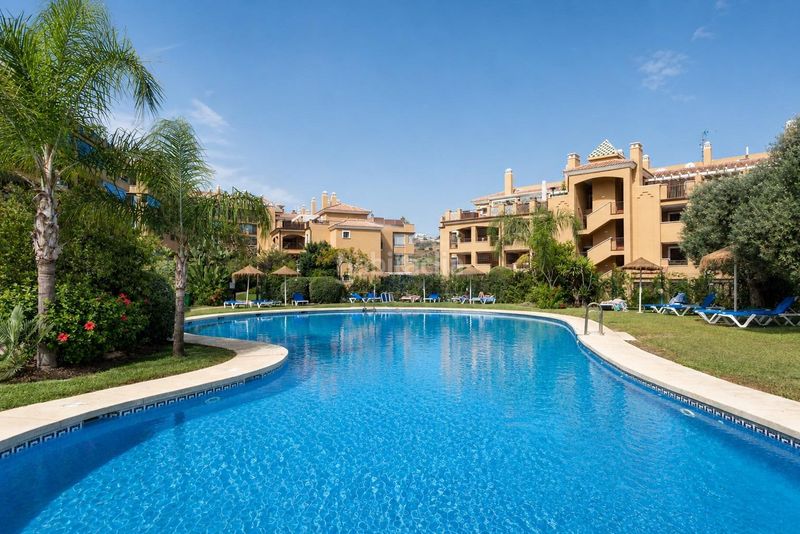 Foto 0e710b9f-104e-4a0f-871e-b3424e47a486. Planta baixa amb aparcament piscina a la cala Mijas Mijas