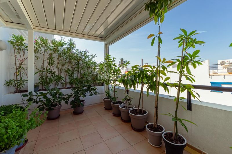 Foto 083c13e9-f9de-4221-b829-31f7435a7669. Casa adossada amb calefacció aparcament piscina a Benalmádena
