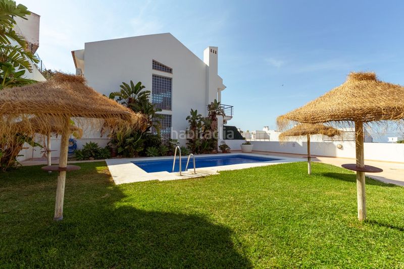 Foto 2fa18a92-cfa7-4aa5-a76a-8ba63d864e77. Casa adossada amb calefacció aparcament piscina a Benalmádena