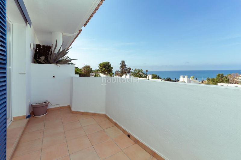 Foto e1e4a5b2-339c-46b0-82a4-72f75d0d2652. Casa adossada amb calefacció aparcament piscina a Benalmádena