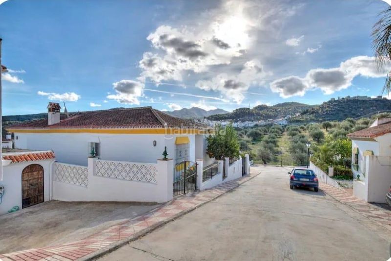 Foto a67050d6-32c5-40cd-90ba-e0391a5304a7. Xalet amb calefacció aparcament piscina a Monda