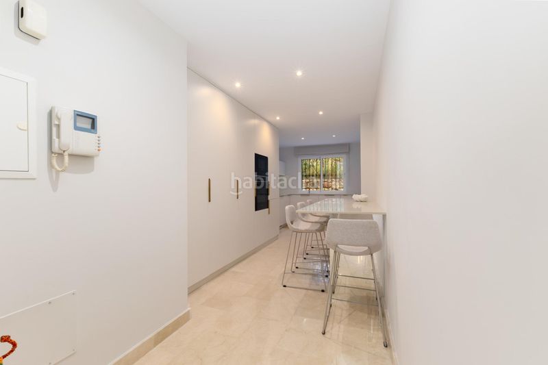 Foto b6d84ad2-b29e-426f-a50f-0b5f44dbcaef. Planta baixa amb aparcament a Sierra Blanca Marbella