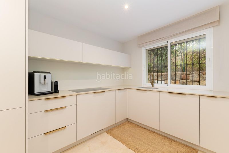 Foto cc7248d4-7560-440a-8263-920f06e06f81. Planta baixa amb aparcament a Sierra Blanca Marbella