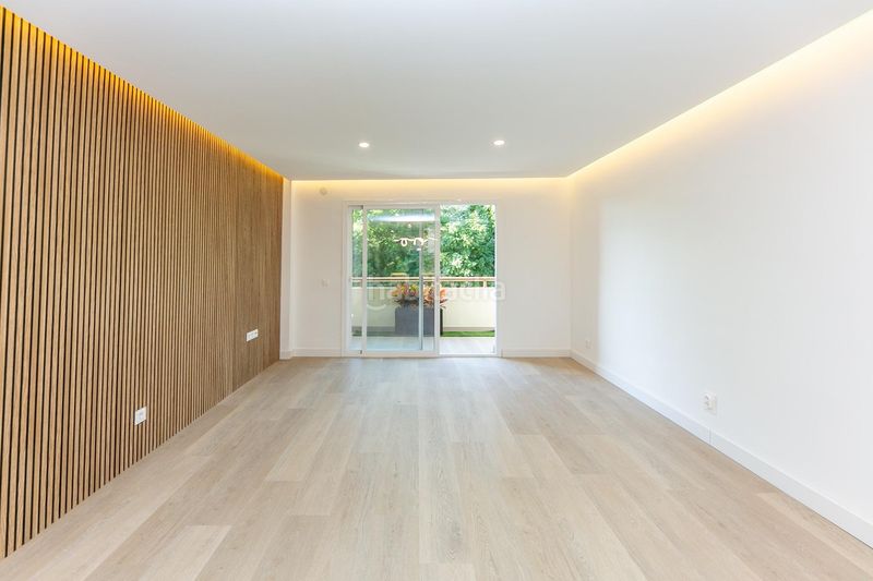 Foto b42578dd-085b-4cf6-a657-5e380562213e. Apartament amb aparcament a Centro ciudad Fuengirola